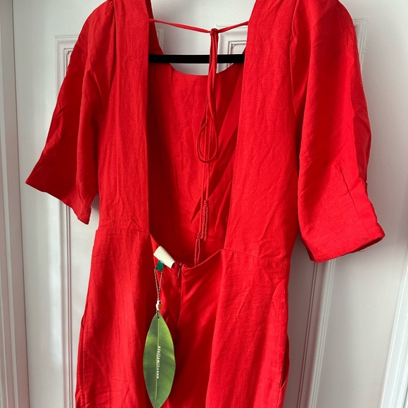Farm rio red linen backless jumpsuit NWT - Picture 2 of 6